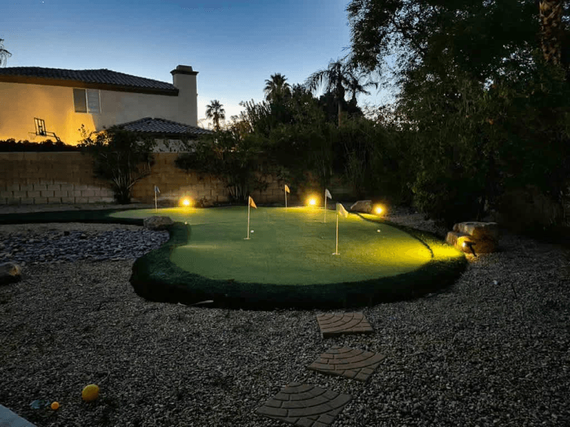 La Quinta House: 44260 Vía Coronado