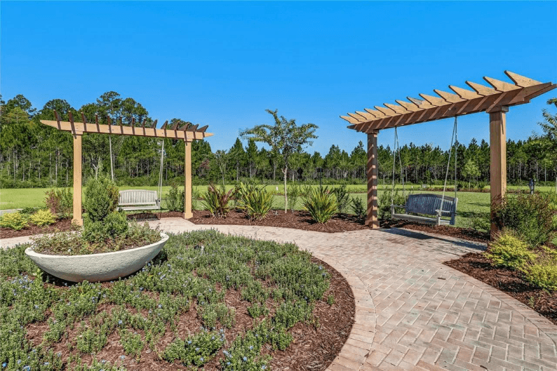 Yulee House: 75867 Saffron Ln