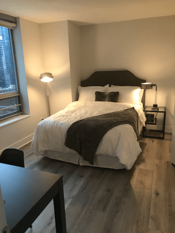 Chicago Condo: 330 n Jefferson