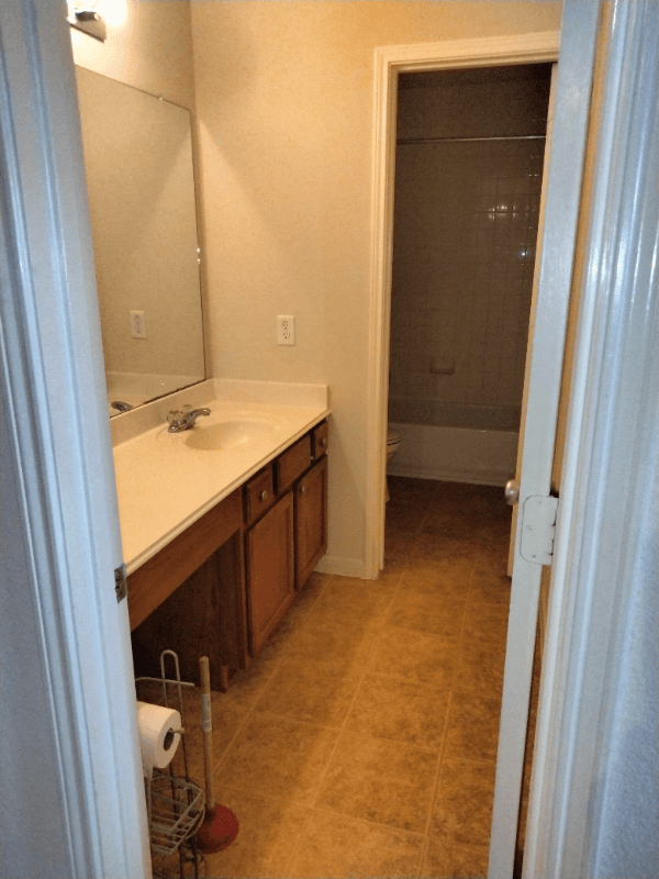 Katy House: 20706 Settlers Lake Cir N