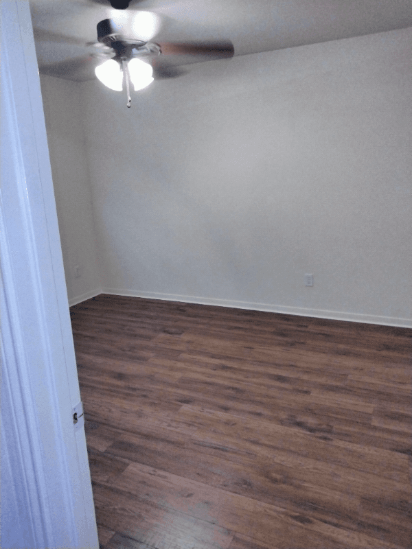 Katy House: 20706 Settlers Lake Cir N
