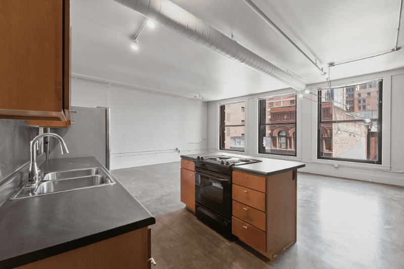 Saint Louis Apartment: 1006 Olive Street