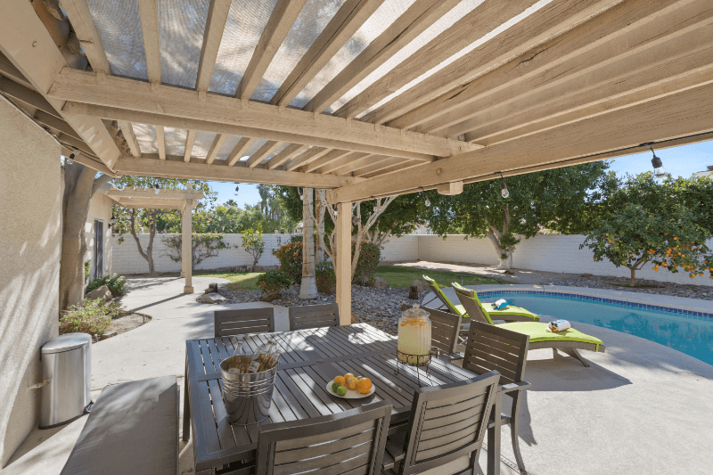La Quinta House: 44185 Camino Lavanda