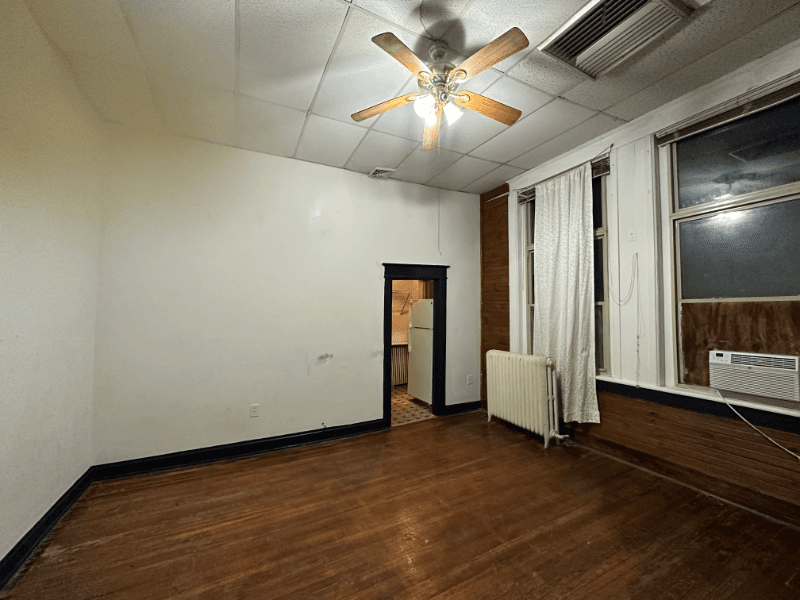 Kirksville Apartment: 112 West McPherson St