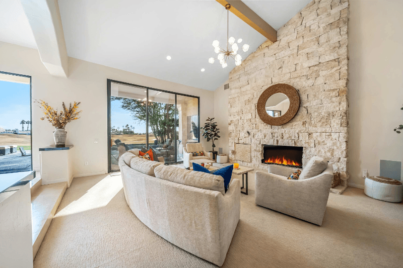 La Quinta House: 55840 Pebble Beach