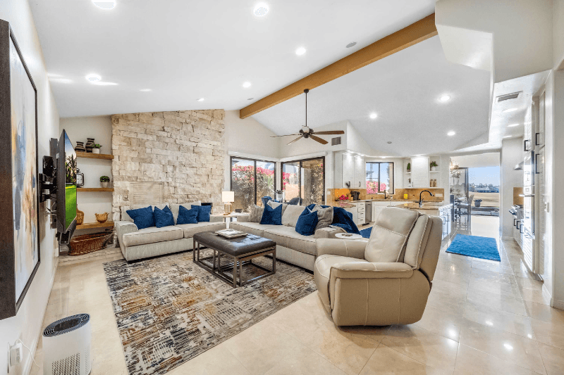 La Quinta House: 55840 Pebble Beach
