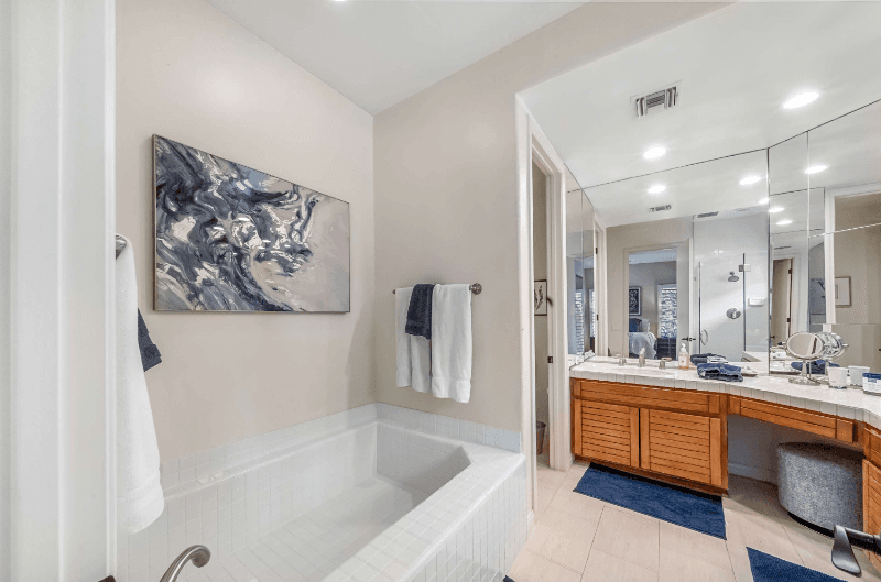 La Quinta House: 55840 Pebble Beach