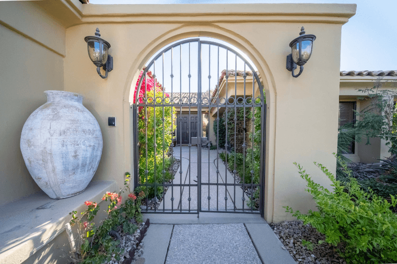 La Quinta House: 55840 Pebble Beach