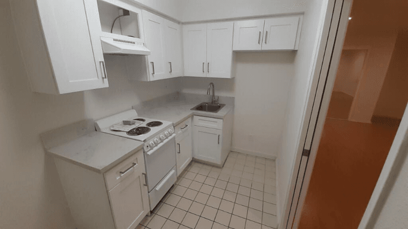 Valley Village Apartment: 5929 Laurel Canyon Blvd