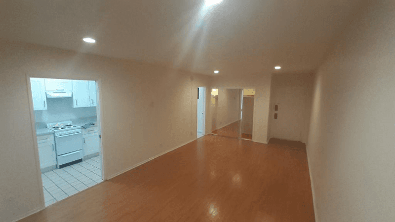 Valley Village Apartment: 5929 Laurel Canyon Blvd