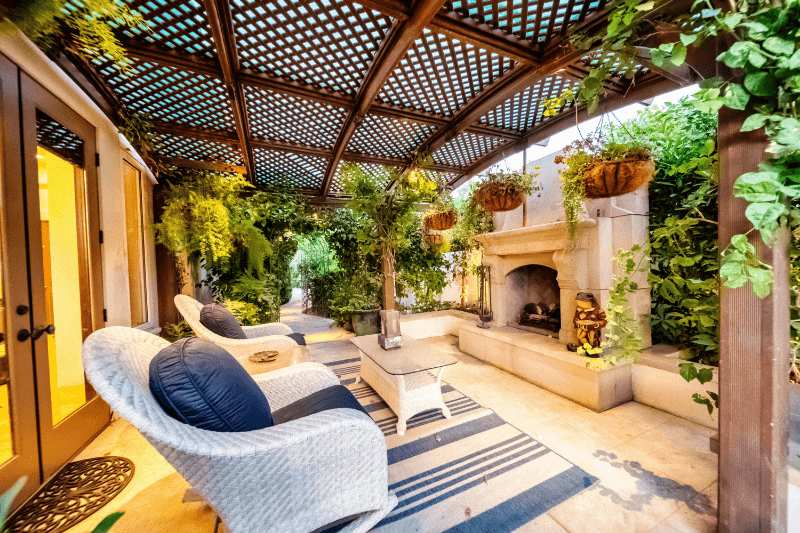 La Quinta House: 56705 Village Dr.