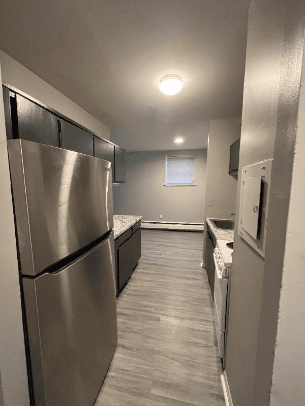 Hartford Apartment: 30 Gillett Street