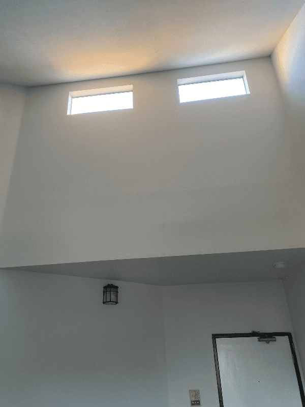 Los Angeles Apartment: 2436 s. Federal Ave