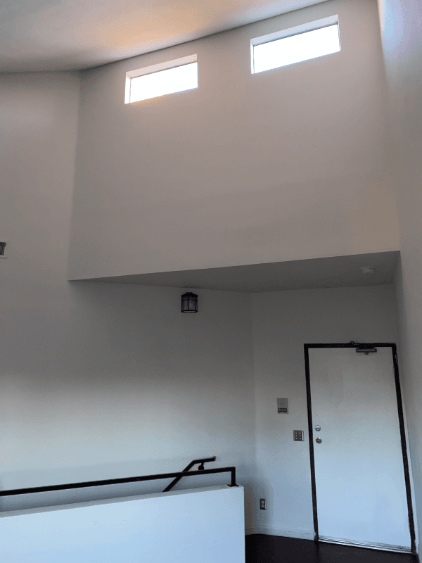 Los Angeles Apartment: 2436 s. Federal Ave