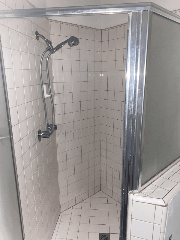 Los Angeles Apartment: 2436 s. Federal Ave