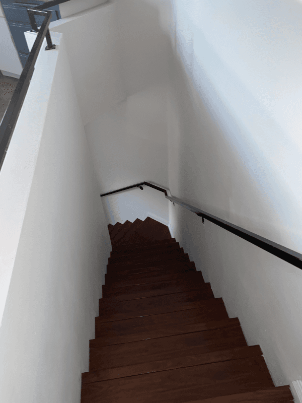 Los Angeles Apartment: 2436 s. Federal Ave