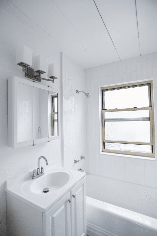 Chicago Apartment: 5649 Christiana