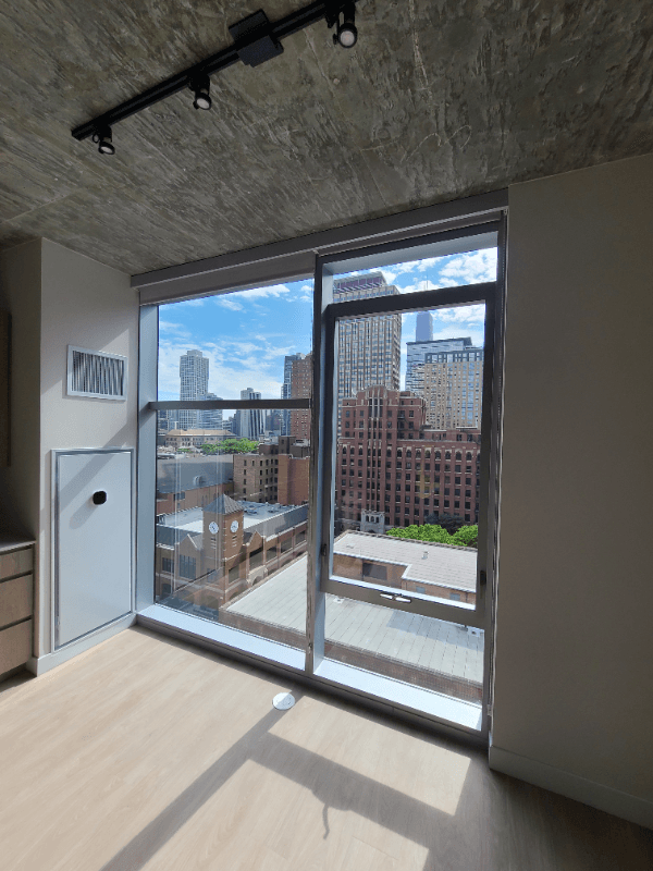 Chicago Condo: 216 W Chicago Ave