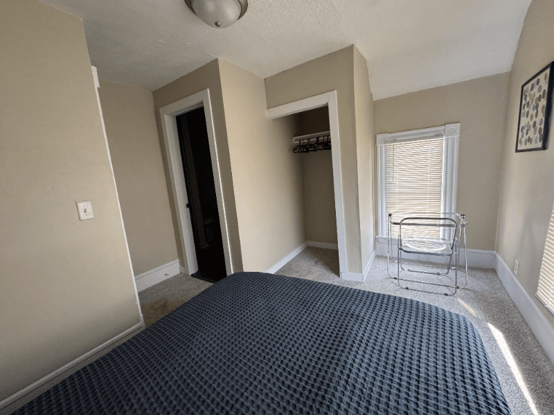 Grand Rapids Single Room: 111 Sweet St NE
