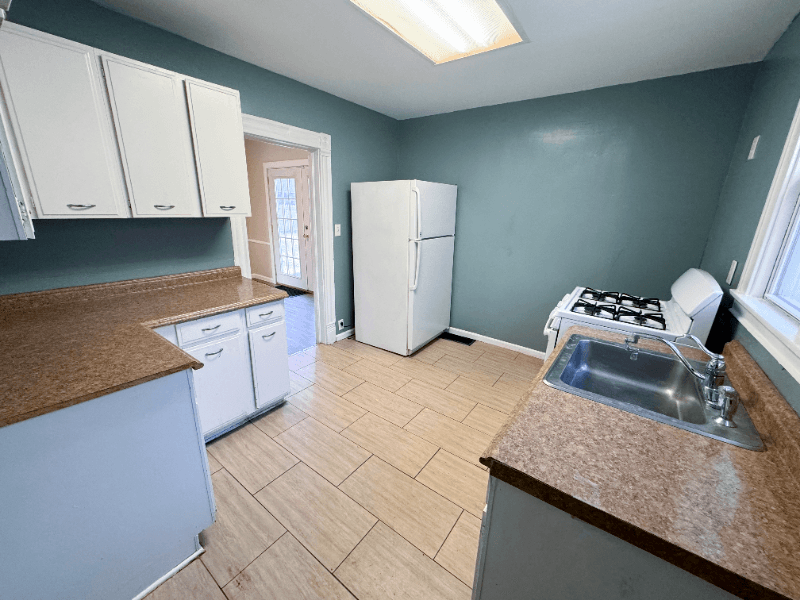 Grand Rapids Single Room: 111 Sweet St NE