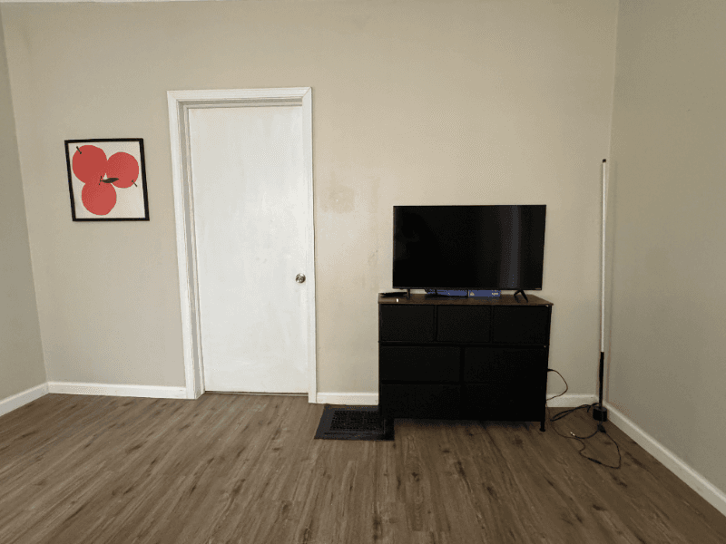 Grand Rapids Single Room: 111 Sweet St NE