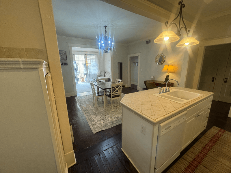 Savannah Condo: 339 Whitaker Street