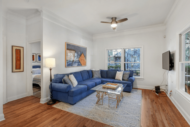Savannah House: 102 West 36TH Street