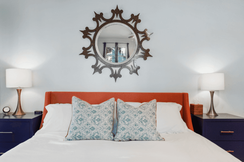 Savannah House: 102 West 36TH Street