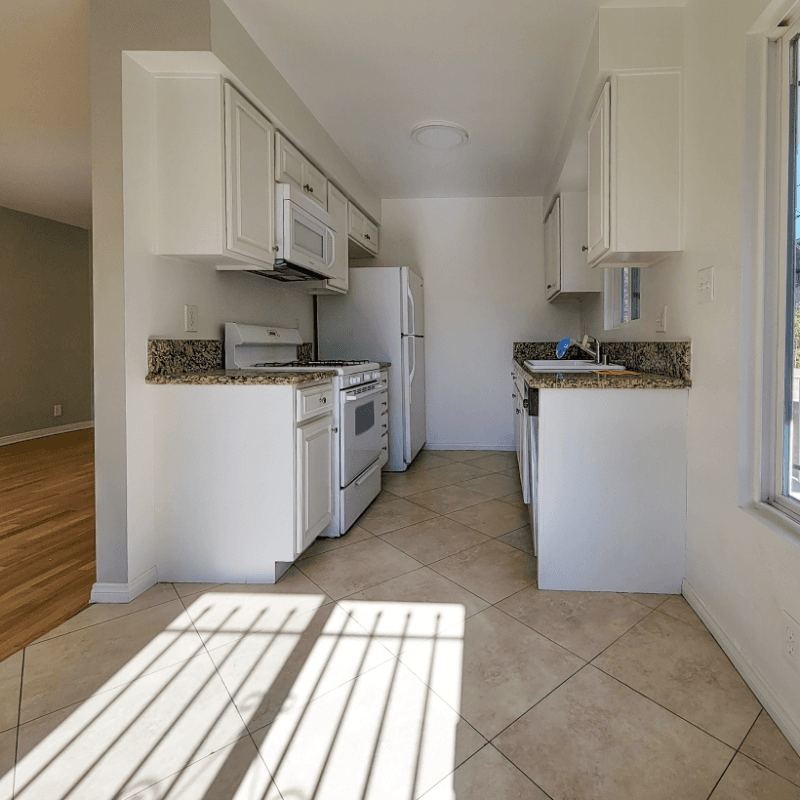 Los Angeles Apartment: 1802 N Wilton Place