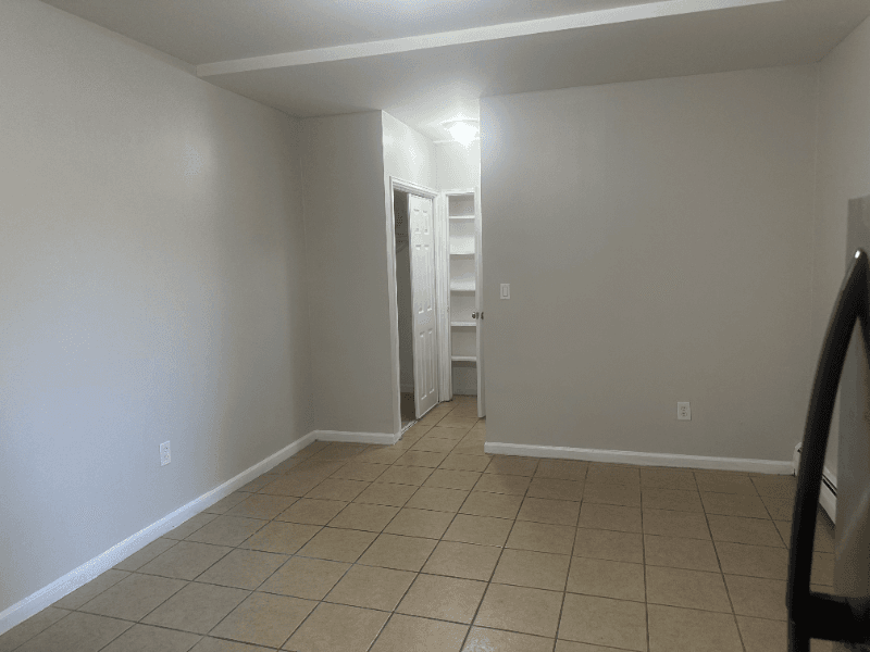 Jersey City Apartment: 184 Fairview Avenue