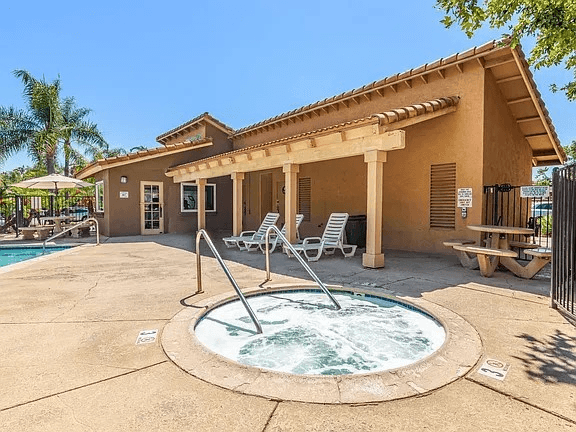 San Marcos Condo: 215 Woodland Parkway