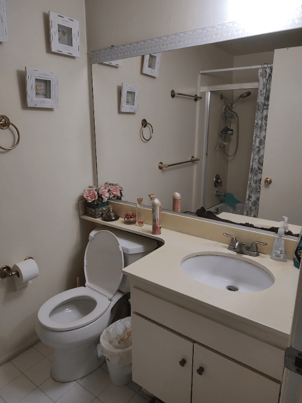 Tustin Single Room: 1 Danberry Circle