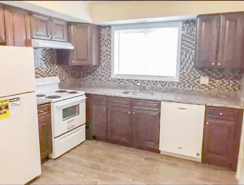 Park Ridge Apartment: 1418 Carol