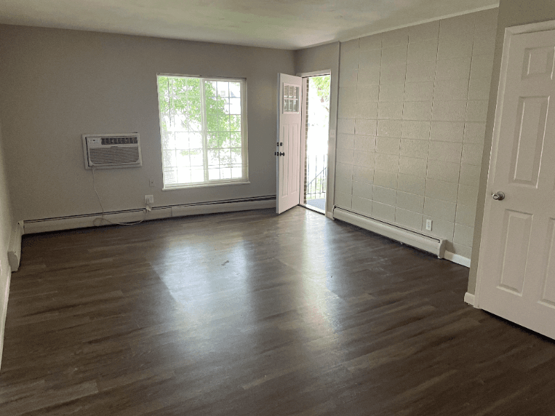 Longmont Apartment: 710 Emery St
