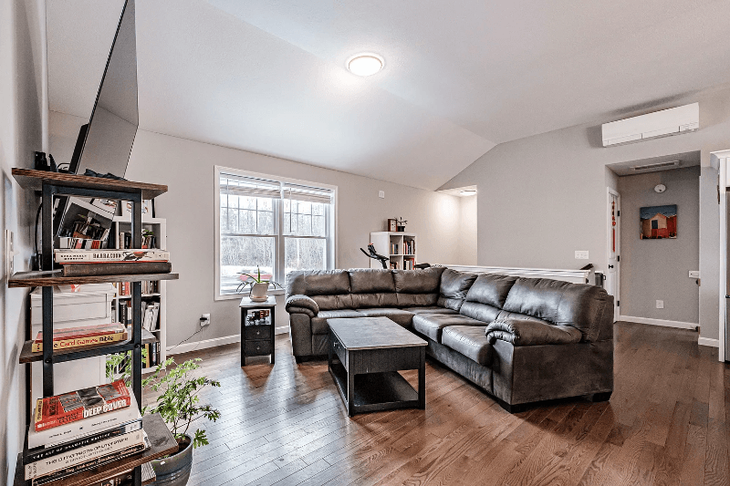 Saco Single Room: 364 Buxton Road
