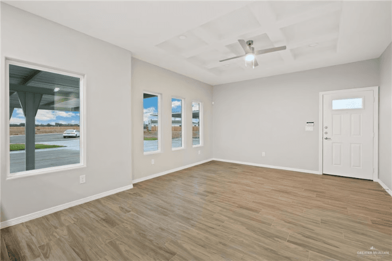 McAllen Apartment: 3905 Walnut Ave LOT - 20