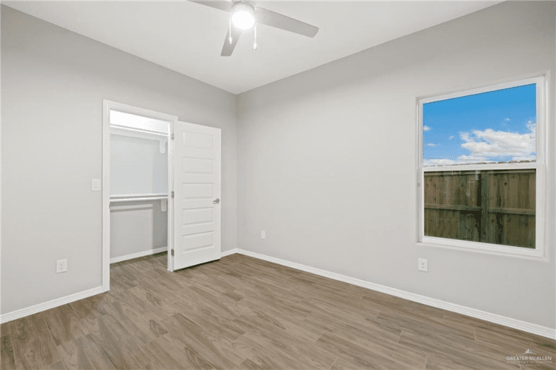 McAllen Apartment: 3905 Walnut Ave LOT - 20