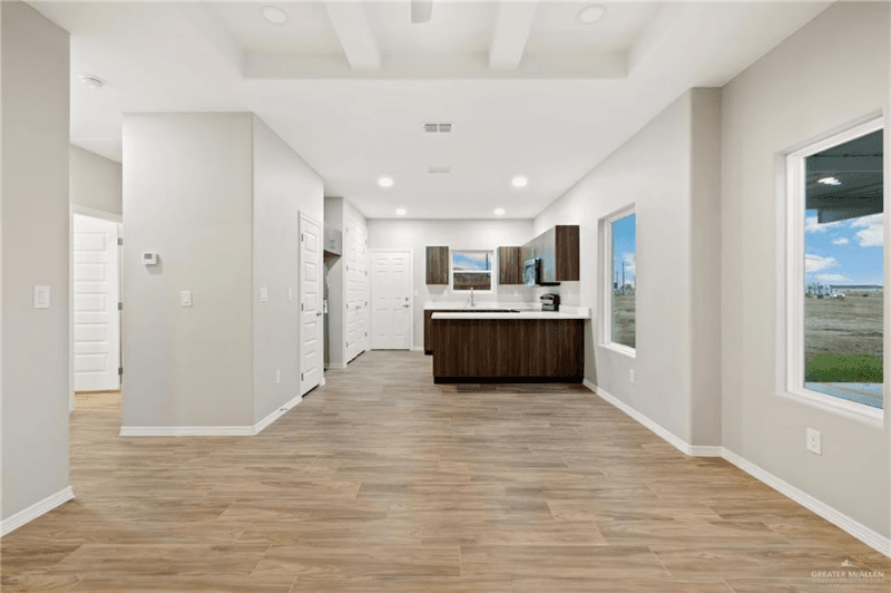 McAllen Apartment: 3905 Walnut Ave LOT - 20
