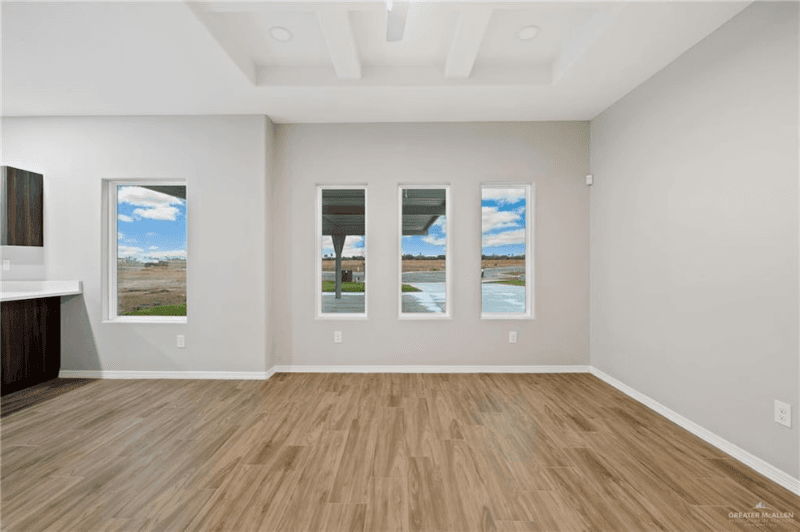 McAllen Apartment: 3905 Walnut Ave LOT - 20