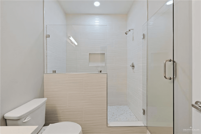 McAllen Apartment: 3905 Walnut Ave LOT - 20