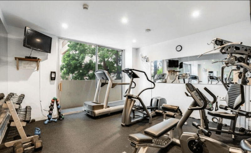 Los Angeles Condo: 10433 Wilshire blvd
