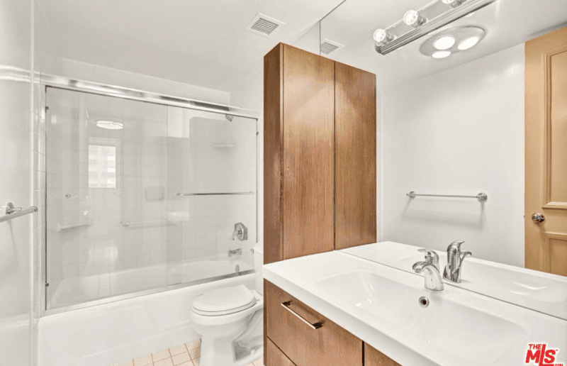 Los Angeles Condo: 10433 Wilshire blvd