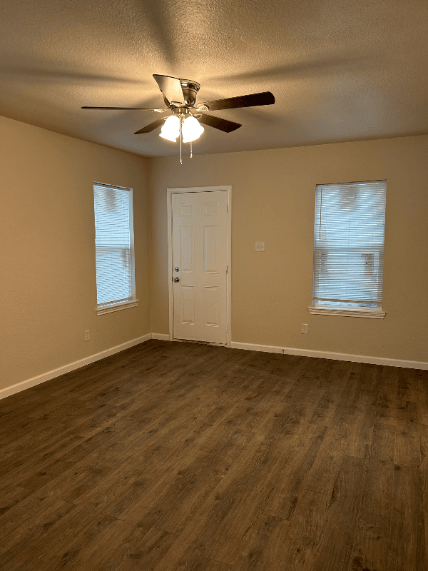 Fort Worth Townhome: 2600 harwood street