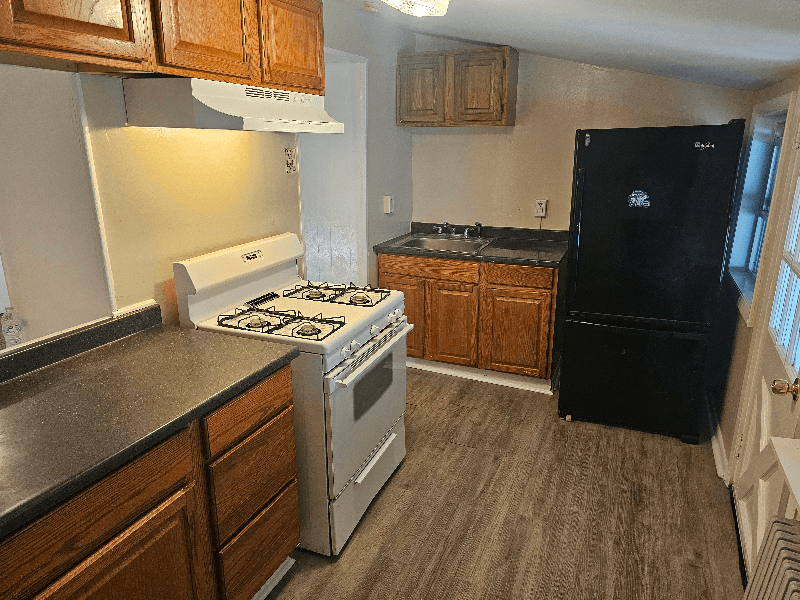 Norristown Townhome: 305 Buttonwood St