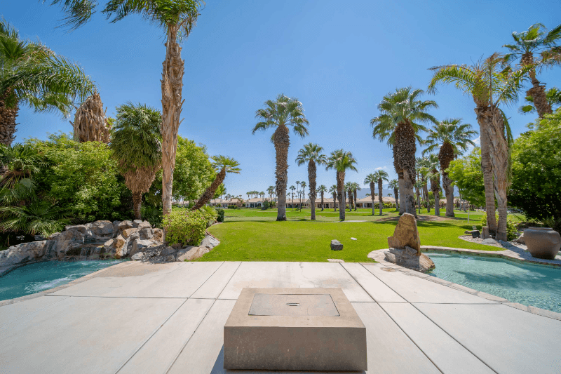 La Quinta House: 81015 Golf View Dr