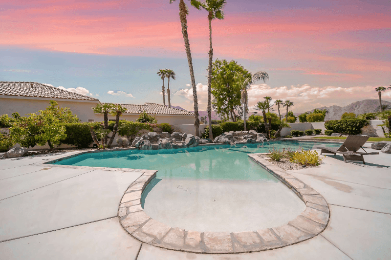 La Quinta House: 81015 Golf View Dr