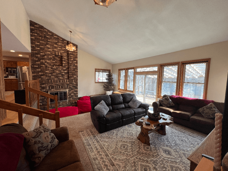 Eau Claire House: 2207 Eagle Ln
