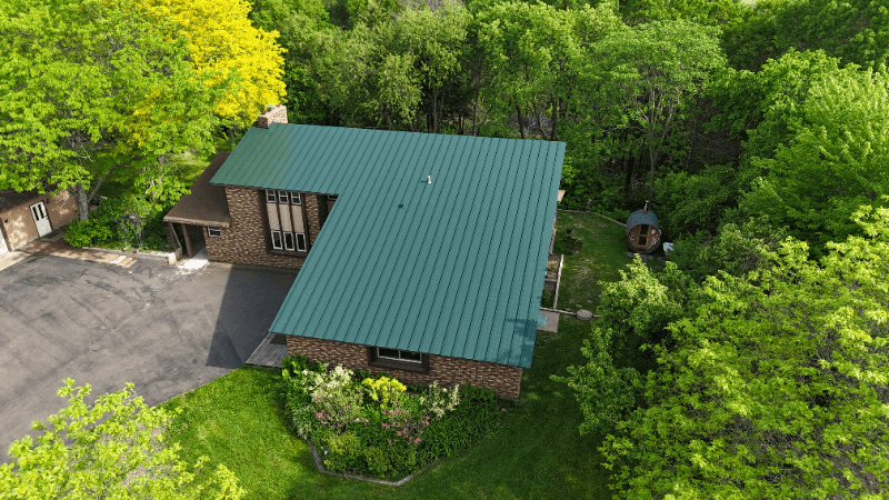 Eau Claire House: 2207 Eagle Ln
