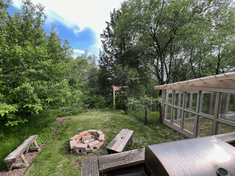 Eau Claire House: 2207 Eagle Ln