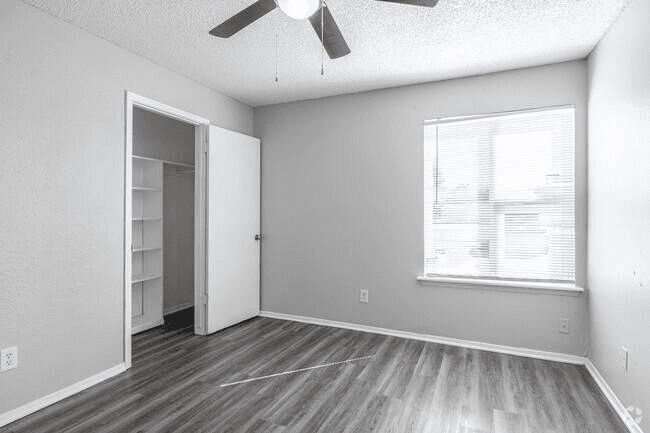 Yukon Apartment: 55 N Ranchwood Blvd
